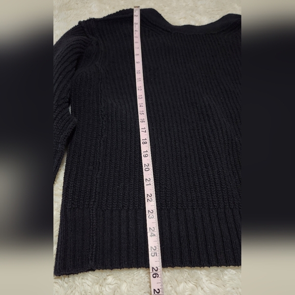 Free People We the Free Still a Fan Pullover Deep V-Back Sweater in Black Sz Sm - Picture 9 of 12